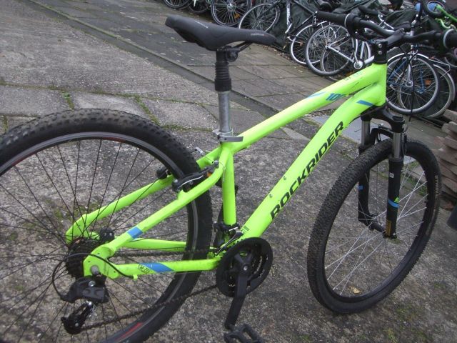 MTB Decathlon Rh 38cm 27,5 Zoll Für kleine Person in Bonn