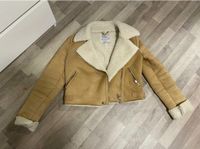 Jacke aus Fellimitat BERSHKA Rheinland-Pfalz - Montabaur Vorschau