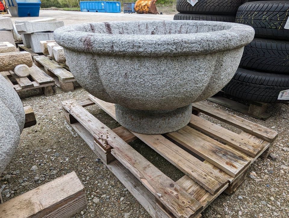 Granit Pflanzgefäß rund 100x55 cm Deko Garten Pflanzkübel Pflanztopf Blumenkasten Blumentopf Blumenkübel Pflanztrog Blumentrog Naturstein Brunnen Springbrunnen # in Leipzig