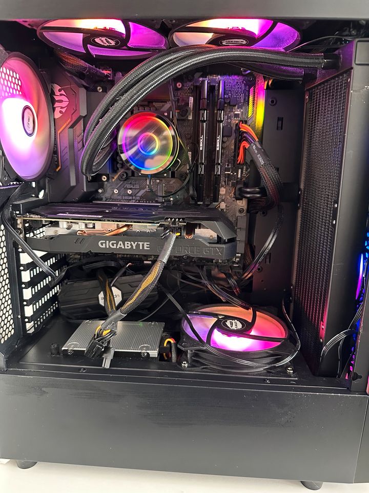 Gaming PC Gtx 1660 super 32GB RAM in München