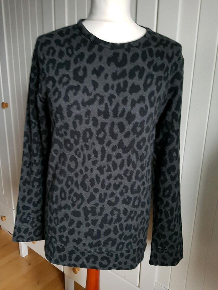 H&M Pullover Sweatshirt Grösse S Leo-look in Geiersthal