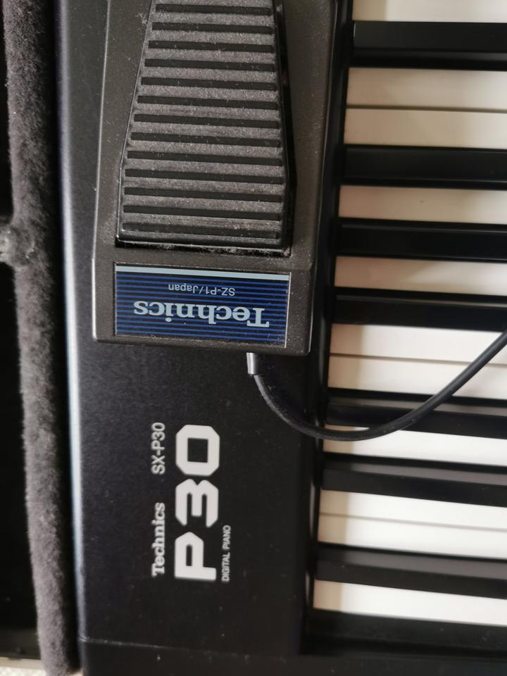 digital Piano Klavier Technics SX-P30+Kopfhörer+Koffer+Pedal in Hassel (Weser)