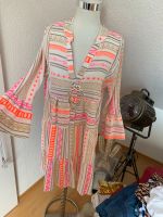 Mega schönes Sommer Kleid in tollen Farben Ibiza Style 42/ 44 Frankfurt am Main - Oberrad Vorschau