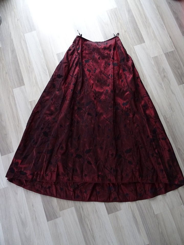 Abendkleid / Hochzeit 3-teilig schwarz/rot in Rösrath