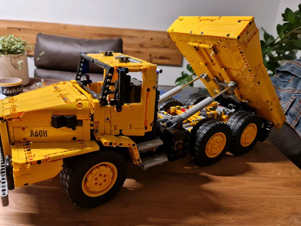 Lego Technic/ Technik Volvo Dump Truck MOC  Full RC in Gelsenkirchen