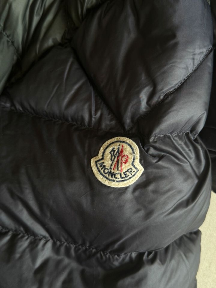 Moncler Jacke in Hamburg