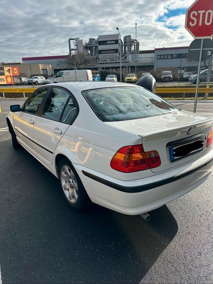 BMW 318i / Schalter / elektr. Schiebedach / TÜV bis 08/2025 in Weiterstadt