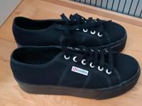 SuperGa Sportschuhe, schwarz,Plateauschuhe,Größe 38 München - Maxvorstadt Vorschau
