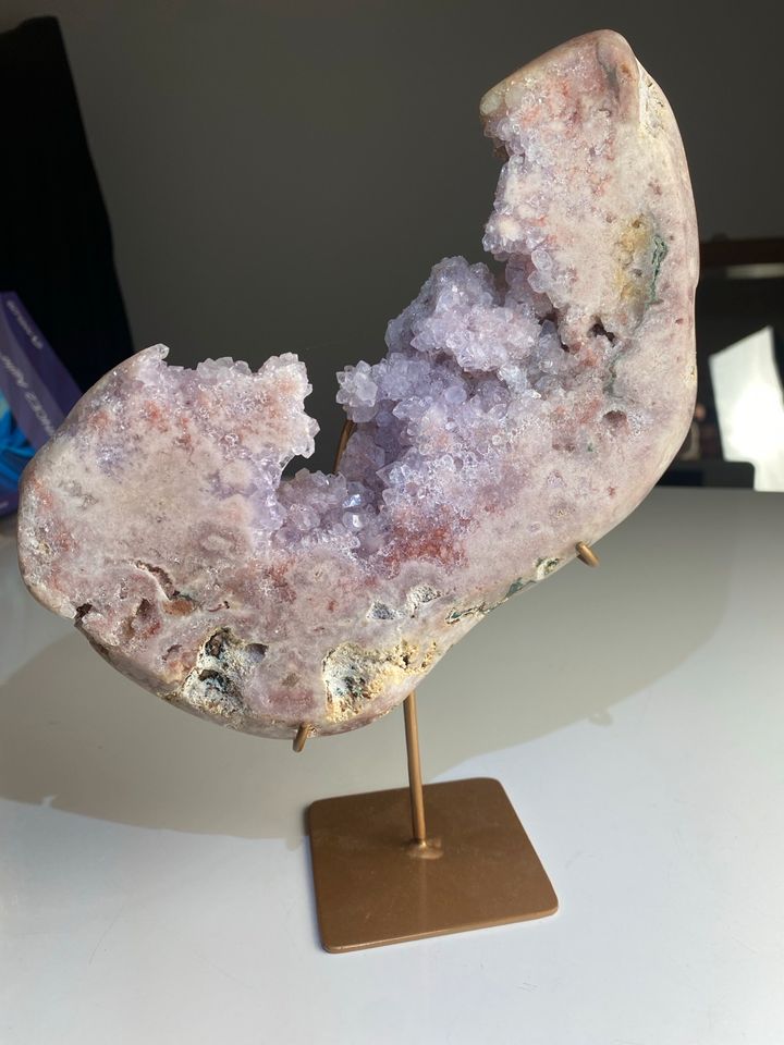 Pinker Amethyst Slab auf Ständer, Brasil, Mineralien & Kristalle in Hamburg