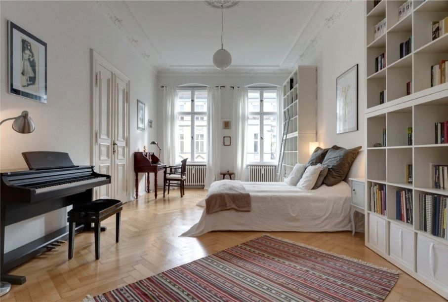 Stilvoll wohnen in der Innenstadt: Top-sanierte 2-Zimmer-Wohnung im EG des Ludwig-Ensembles - mit schönem Balkon Richtung Saale - Erstbezug (ca. 53,67 m²) in Hof (Saale)