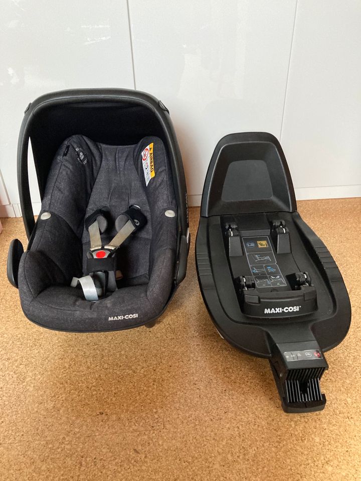 Maxi Cosi Pebble Pro i-Size + FamilyFix3 in Kreuzwertheim