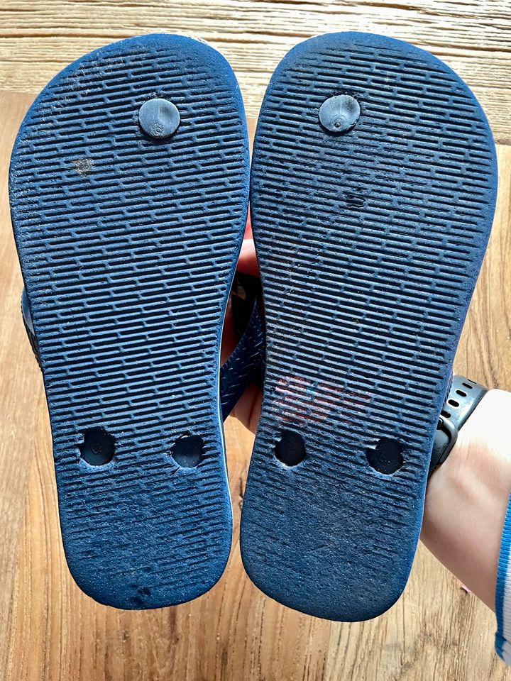 Havaianas Gr 33/34 Blau in Frankfurt am Main