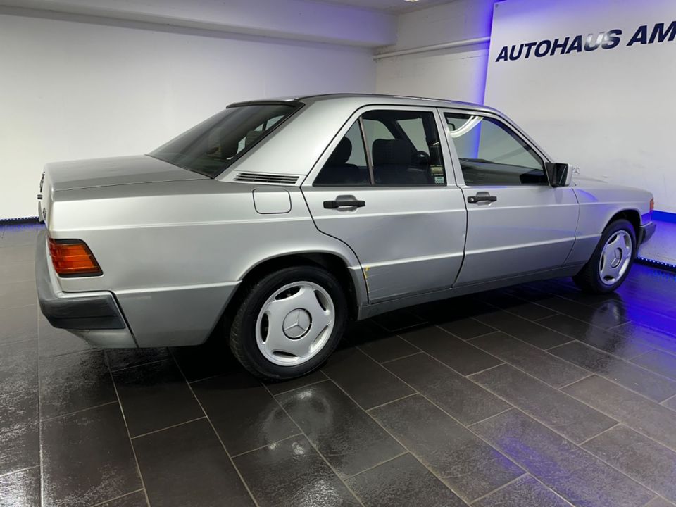 Mercedes-Benz 190 E 2.0 AUTOMATIK 1HAND SCHIEBEDACH TÜV:NEU in Ratingen