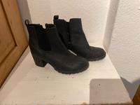Schwarze Stiefeletten Größe 40 mit Absatz, Reißverschluß von Box Eimsbüttel - Hamburg Schnelsen Vorschau