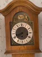 Standuhr mit Inschrift  „Tempus Fugit“ Niedersachsen - Leer (Ostfriesland) Vorschau