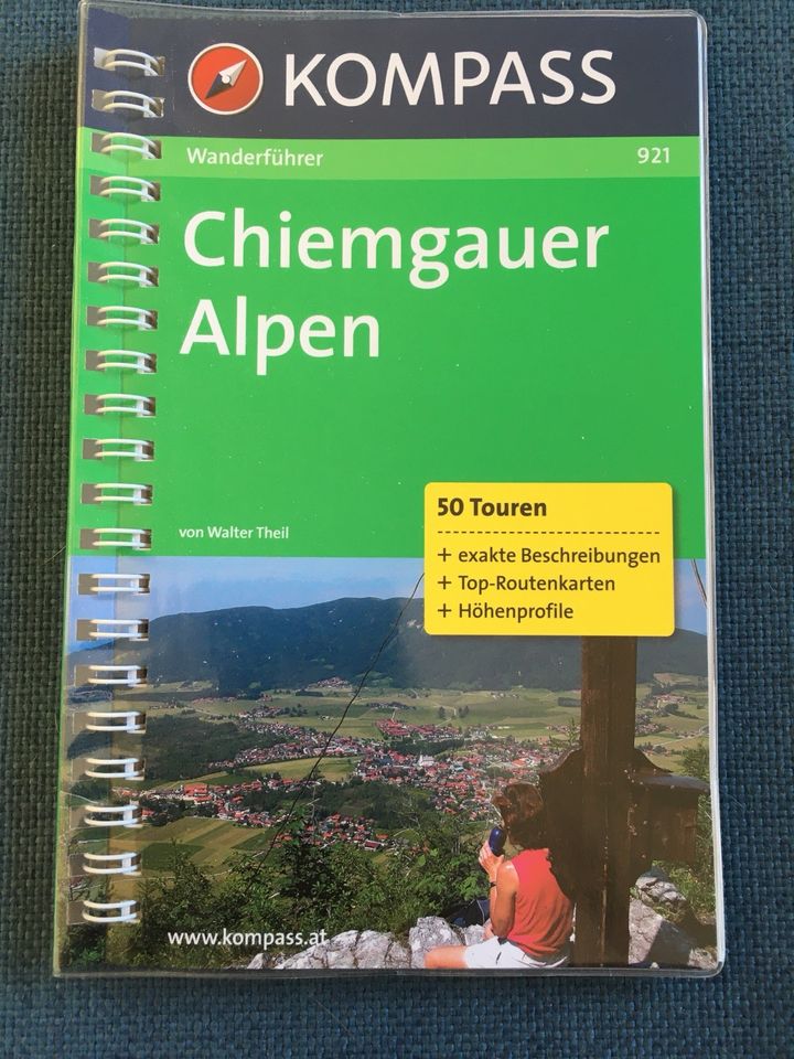 Kompass Wanderführer Chiemgauer Alpen in Bad Aibling