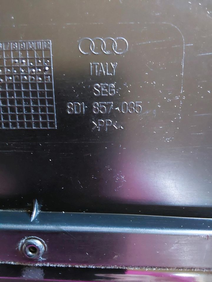 Audi A4 b5 8d Handschuhfach in Königshain-Wiederau