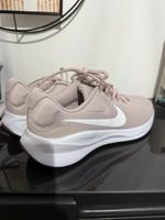 Nike Schuhe Gr 40,5 Hessen - Obertshausen Vorschau