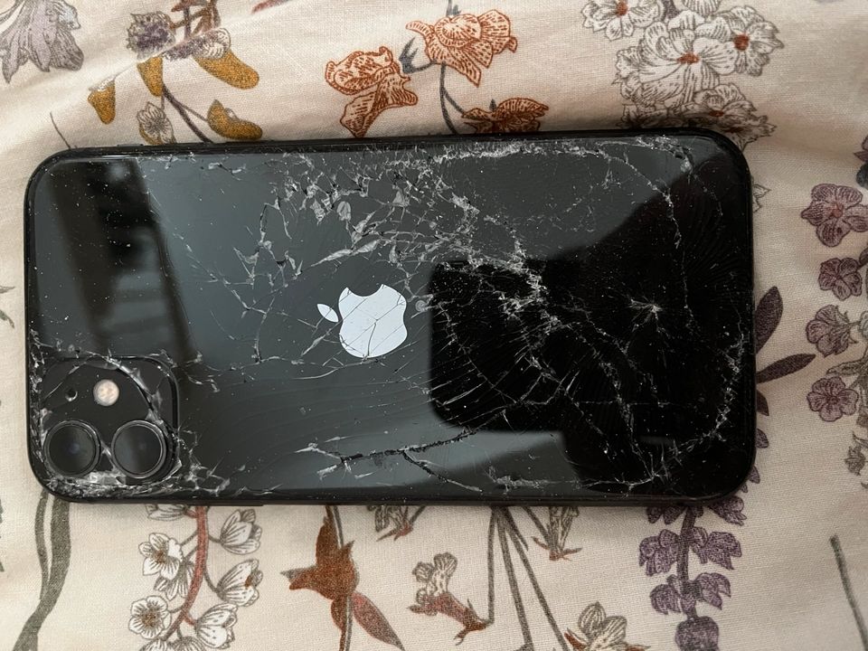 iPhone 11 Defekter Bildschirm in Wesel