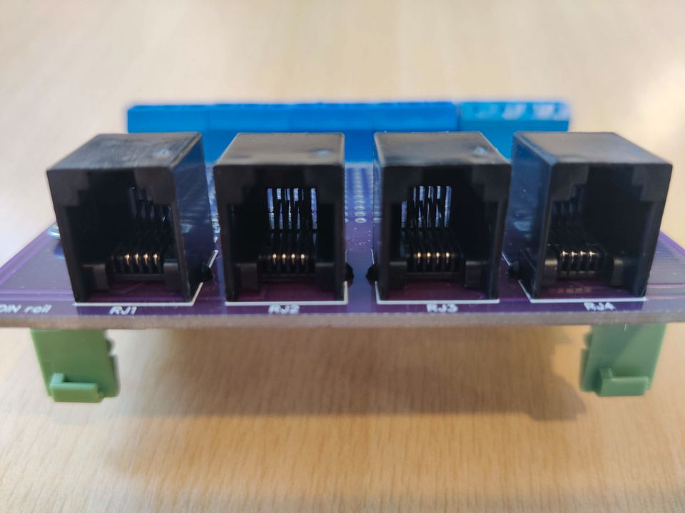 4xRJ11 2.54 Kopfzeile und Schraubklemmen DIN-Schiene DIN Rail in Rosenheim