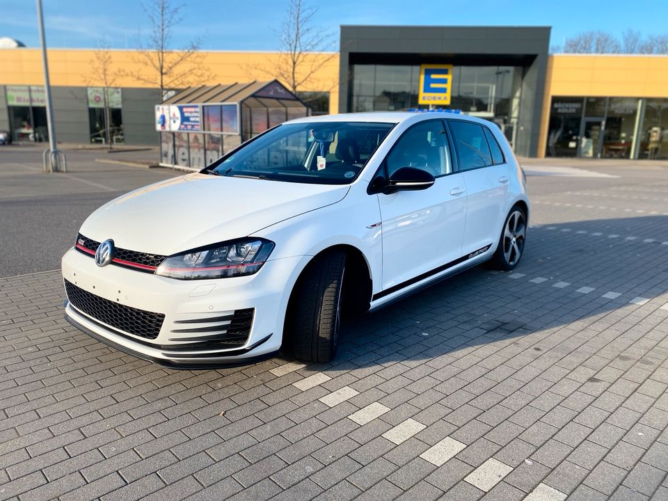 VW Golf 2.0 GTI Benzin in Chemnitz