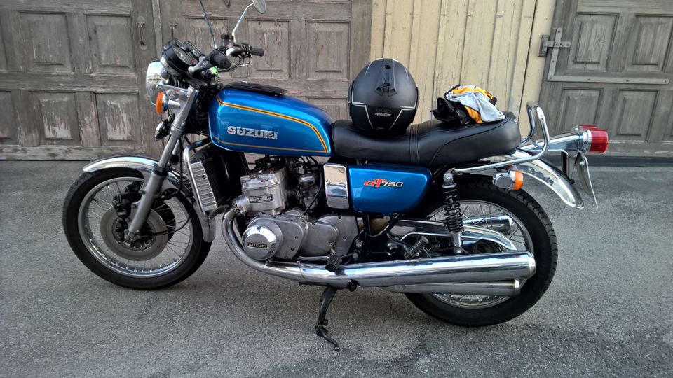 Suzuki GT750 Bj76 Classic Data Note2, ohne Mängel in Stockach