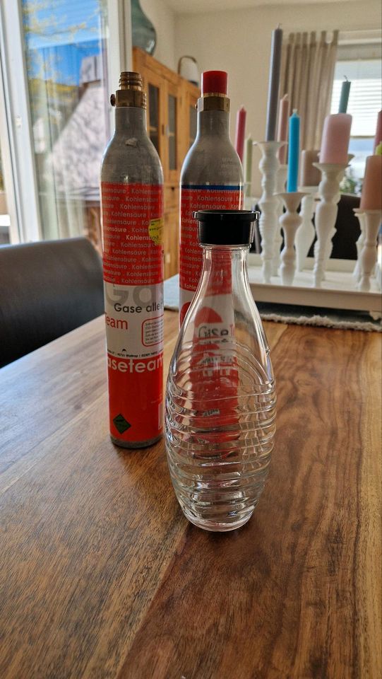 2x CO  2 Zylinder + Sodastreamflasche in Oer-Erkenschwick
