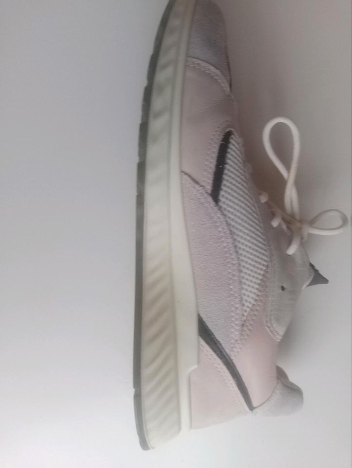 Ecco Sneaker Turnschuhe Impressionen 39 Schuhe pink Rosa in Hamburg