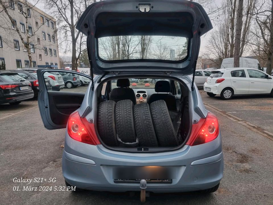 TÜV NEU Opel Corsa S-D in Nürnberg (Mittelfr)