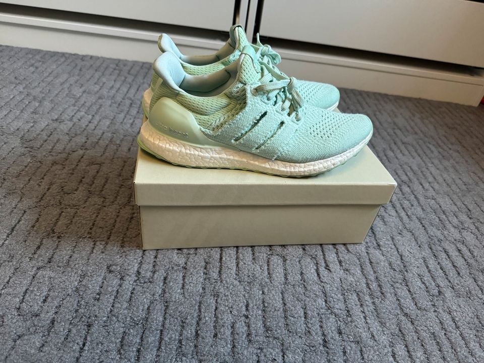 Adidas Ultra Boost W Naked 44 2/3 in Emmerthal