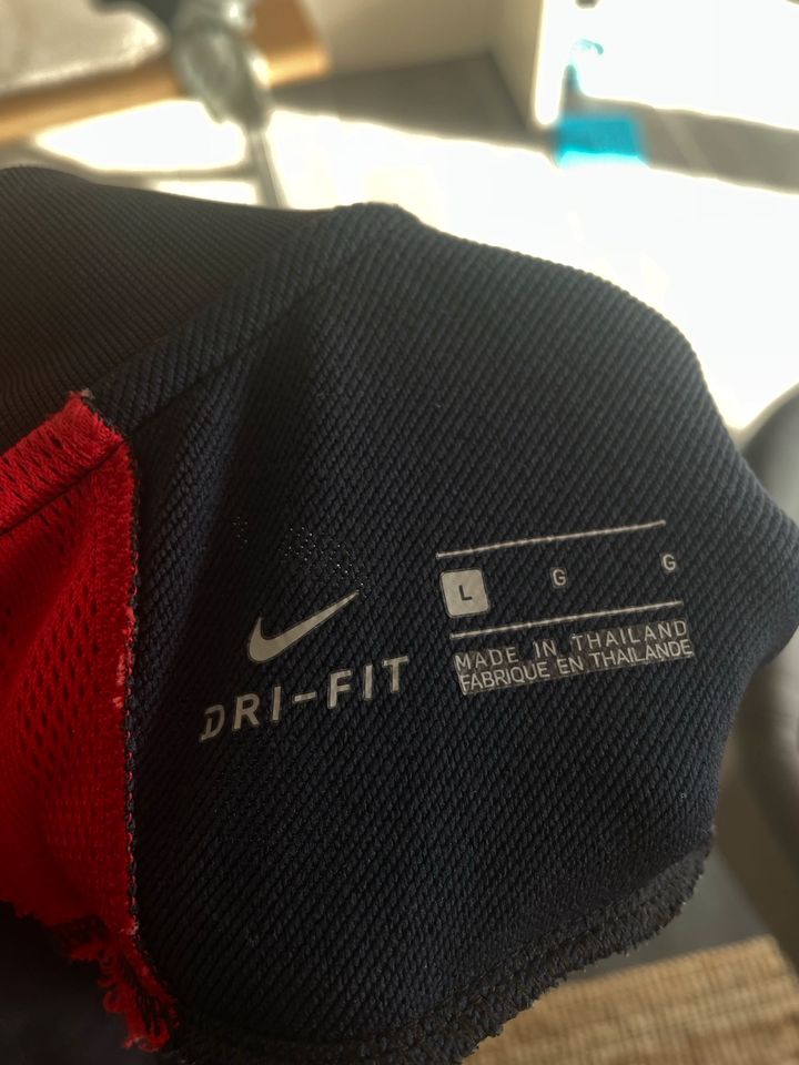 Nike PSG Oberteil in Köln