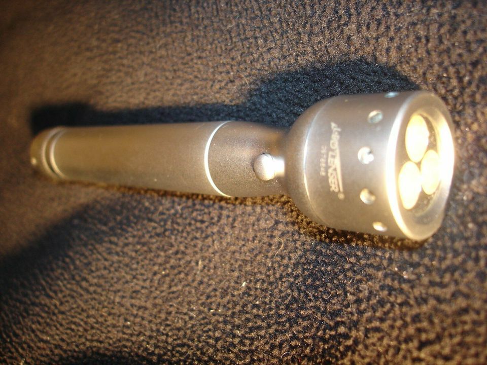 Led Lenser Taschenlampe V2 Triplex silber ,neu ,originalverpackt in Osnabrück