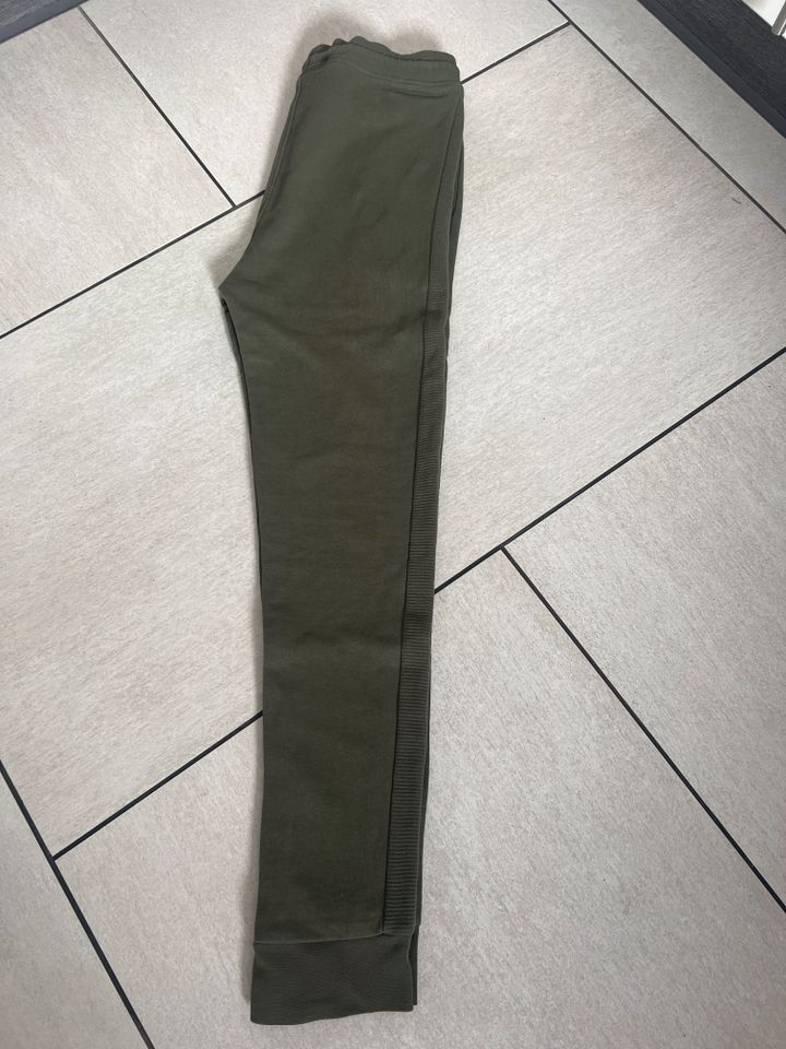 Jogging Hose Jungen Gr. 152 in Kandern