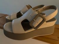 S.Oliver Plateau Sandalen weiß Größe 38 NEU Niedersachsen - Braunschweig Vorschau