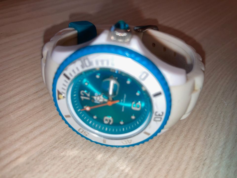 Uhr "ICE-Watch" für Mädchen in Waldweiler
