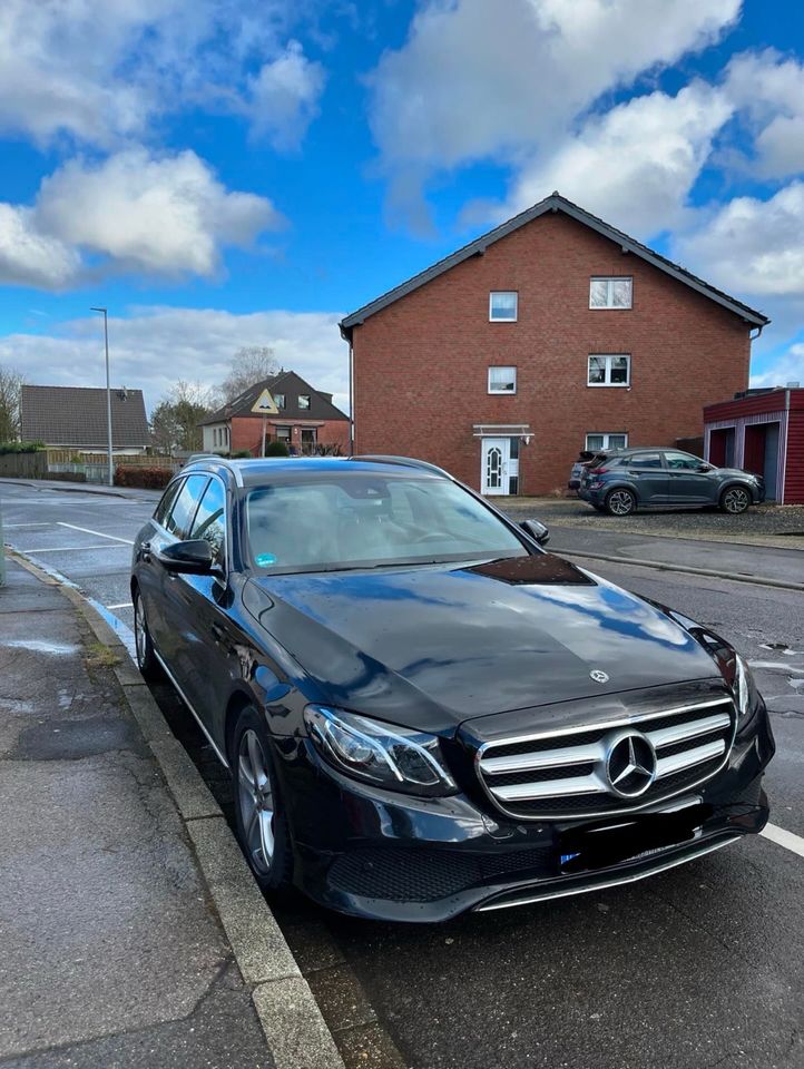 Mercedes Benz E220 in Stolberg (Rhld)