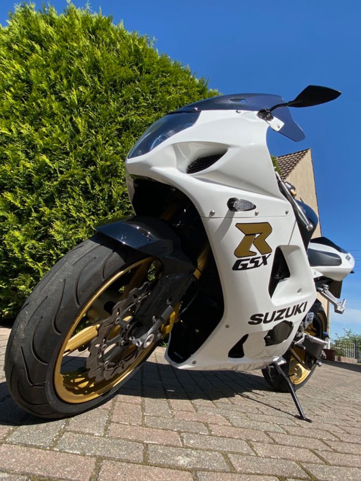 Suzuki GSX-R1000 Supersportler in Fichtenhöhe