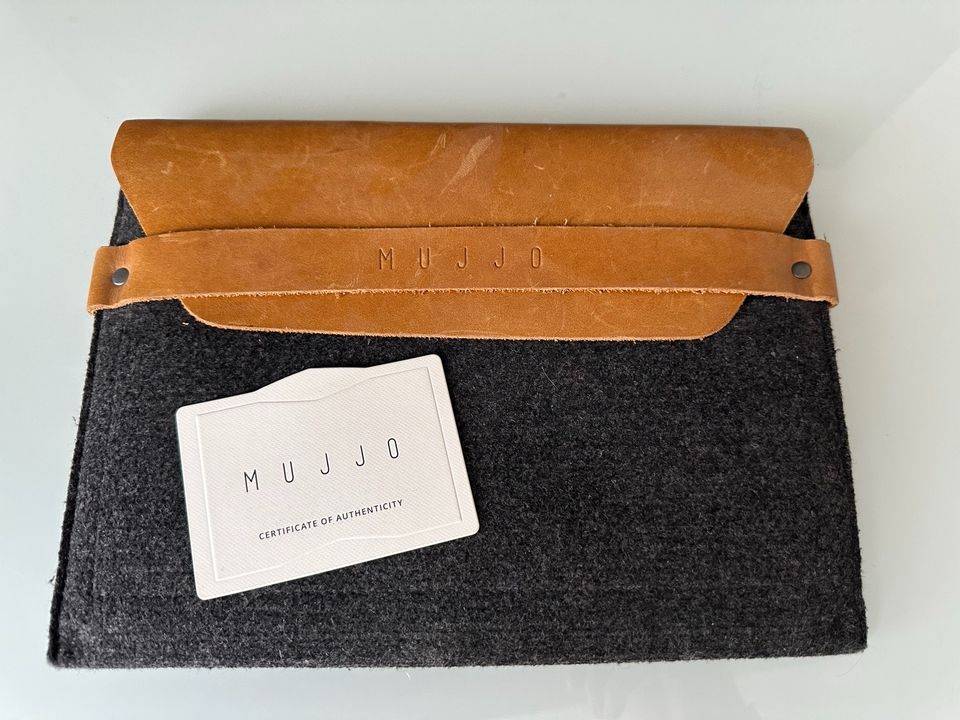 MUJJO Hülle / Sleeve / Tasche für iPad / Tablet in München
