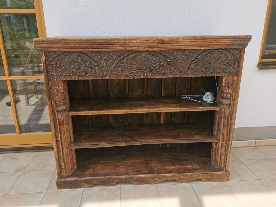 Regal mit Schnitzereien Bali Teak Massivholz in Peiting