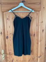 Pull & Bear • Kleid • Größe M Hessen - Habichtswald Vorschau