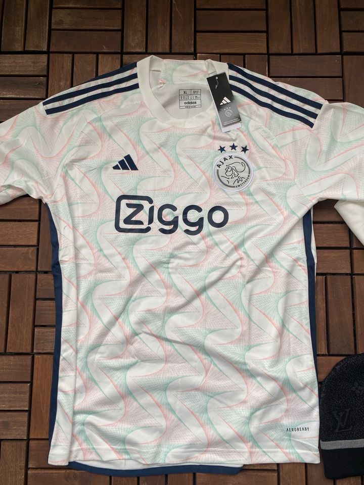 Ajax Amsterdam Trikot Neu XL in Essen