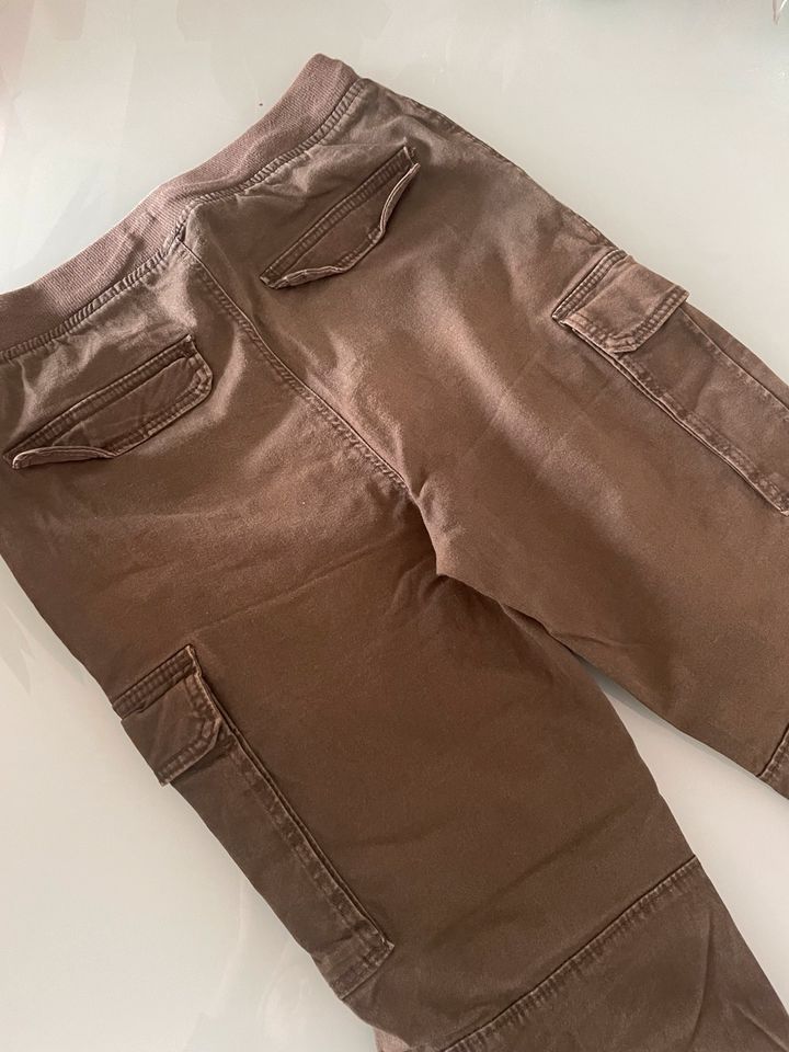 Cargo Stoffhose H&M 158 grün in Marktredwitz