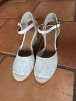 Keilabsatz Schuhe hohe Schuhe Gr. 39 Schleswig-Holstein - Nortorf Vorschau