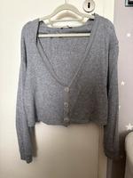 Graue Strickjacke Niedersachsen - Hildesheim Vorschau