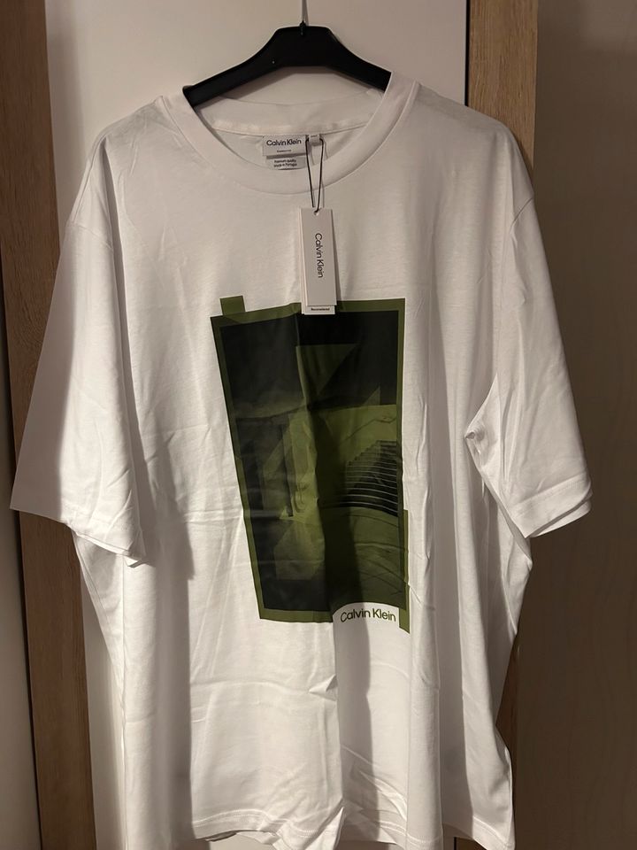 Calvin Klein T-Shirt in Kelsterbach