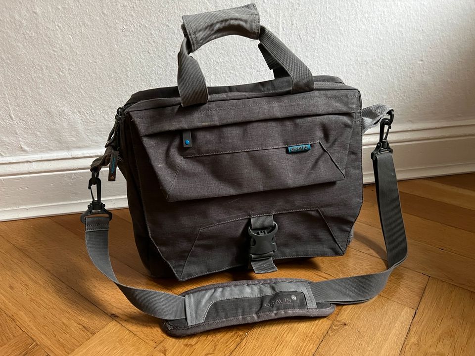 GRAVIS Umhängetasche DIGI, Laptoptasche, Heather Gray, 18L in Berlin