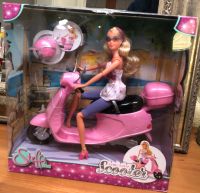 Barbie Steffi mit Helm & Vespa Motorroller Scooter pink neu Wiesbaden - Mainz-Kastel Vorschau