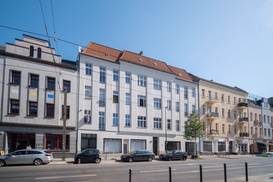 Direkt einziehen oder lukrativ vermieten: 2-Zimmer-Altbauwohnung – HTW & Spreehalle um die Ecke in Berlin