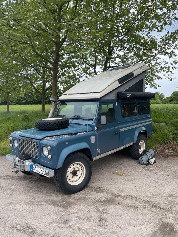 Defender 110 Hubdach Camper/ Oldtimer in Oberhausen