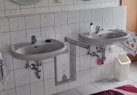 Zwei Waschbecken zu Verschenken Nordrhein-Westfalen - Kaarst Vorschau